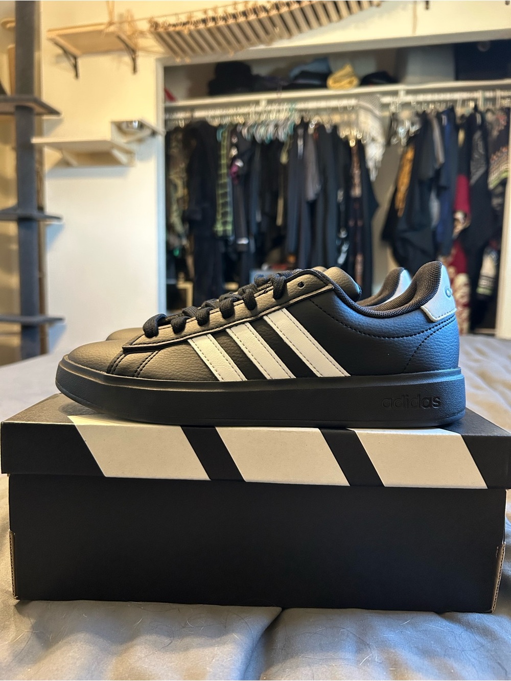 adidas Grand Court 2.0 women’s size 6